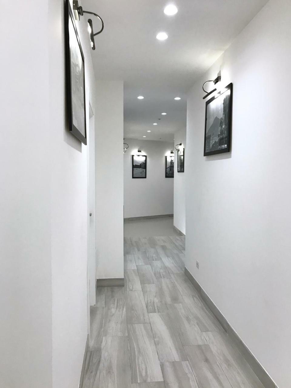 Hotel Brakko 45 à Naples Extérieur photo
