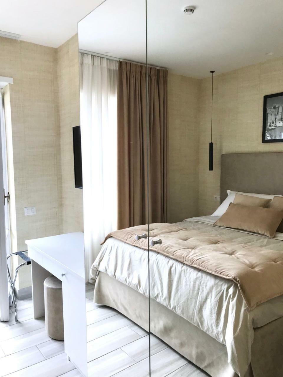 Hotel Brakko 45 à Naples Extérieur photo